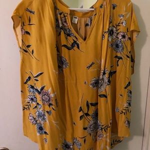 Floral top. Never been worn. Sz 2X